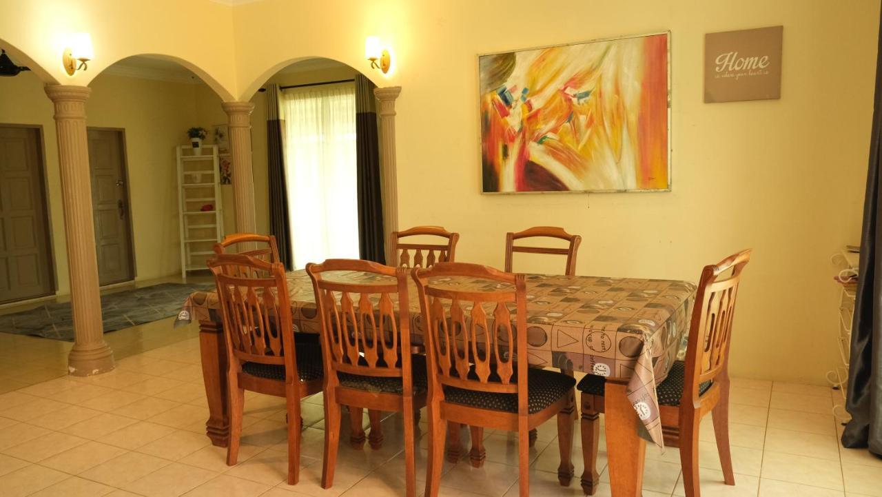 Destini Akef Villa 2 ปันไตเจอนัง ภายนอก รูปภาพ